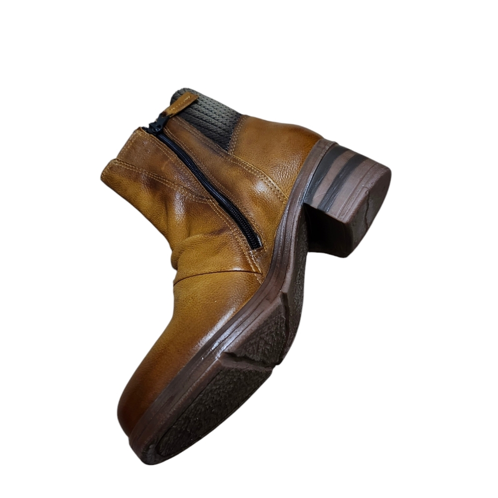 Miz Mooz Ankle boots - 38 Distressed Zippered Casual Warm Contemporary Office
